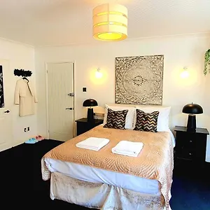 Rose - Free Parking Ensuite Near Uni Brighton
