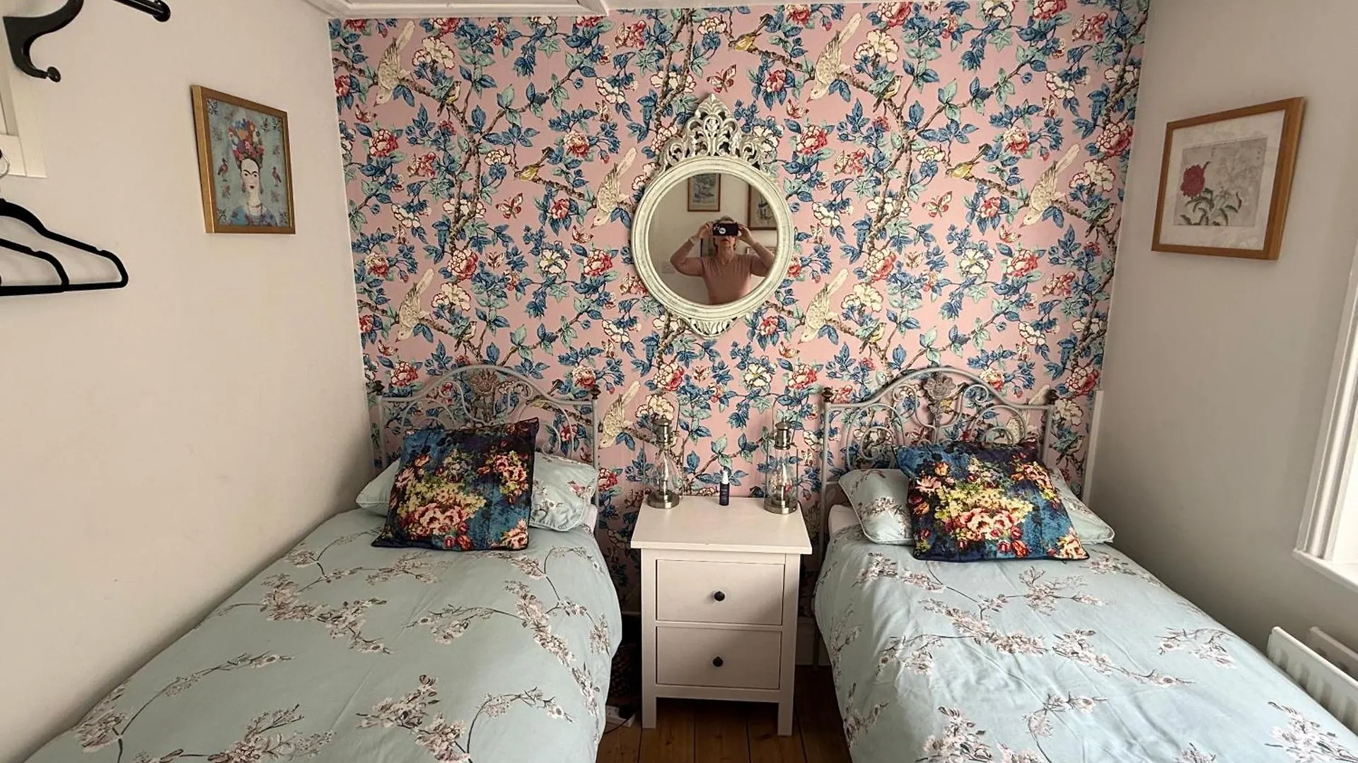North Laine Sunny Cottage - Parking Available Brighton United Kingdom